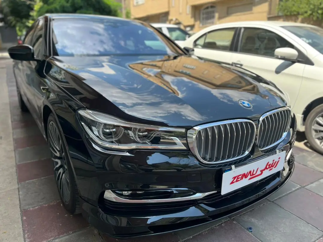 ب ام و،  سری 7