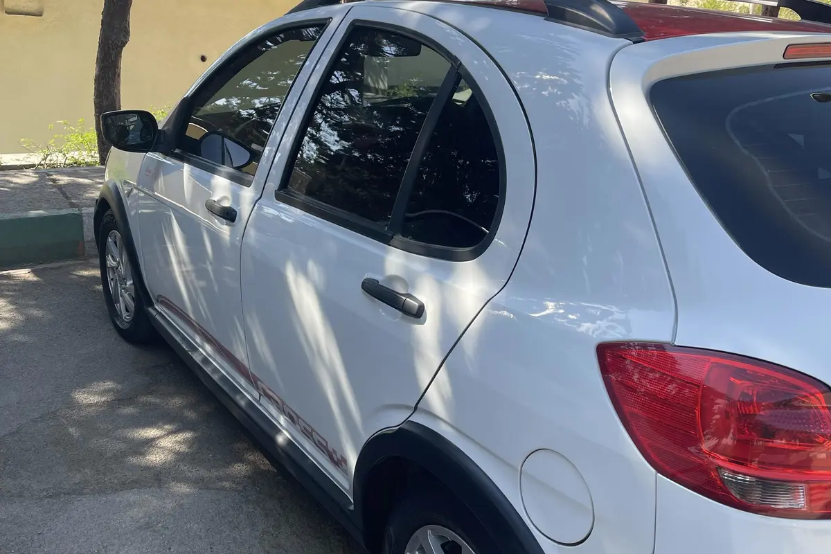 کوییک،  دنده ای R