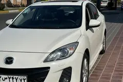 مزدا، 3 نیو صندوق دار