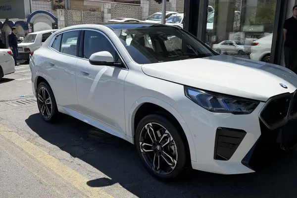 ب ام و  X2
