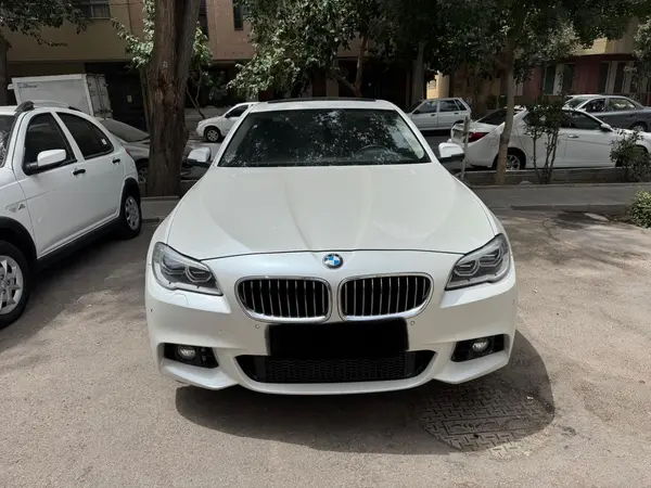 ب ام و، سری 5 سدان