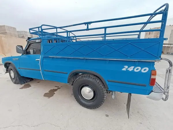 زامیاد، وانت نیسان