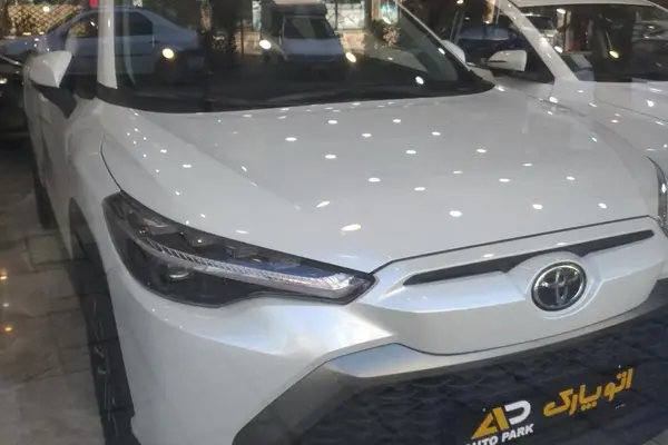 تویوتا، فرانت لندر هیبرید