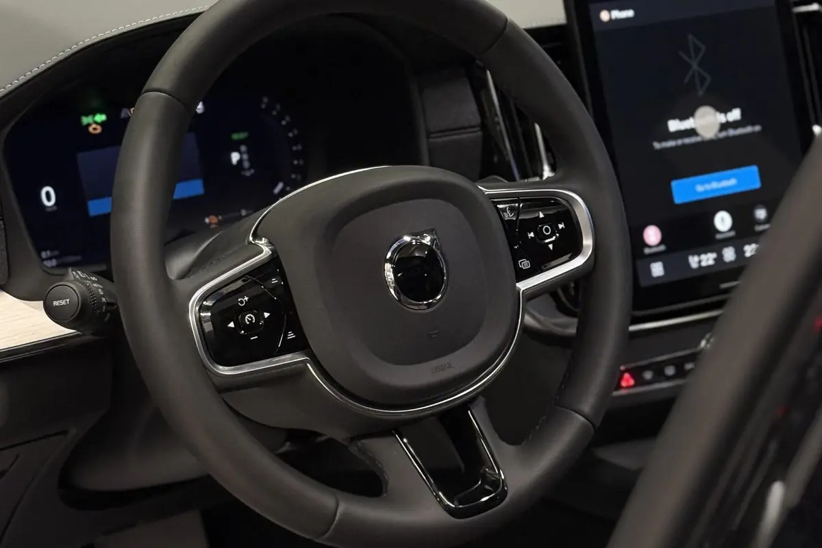 ولوو،  S90
