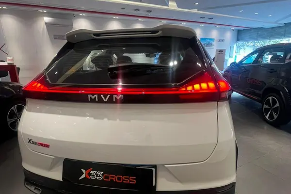 ام وی ام، X33 کراس