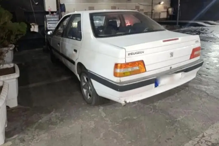 پژو،  405