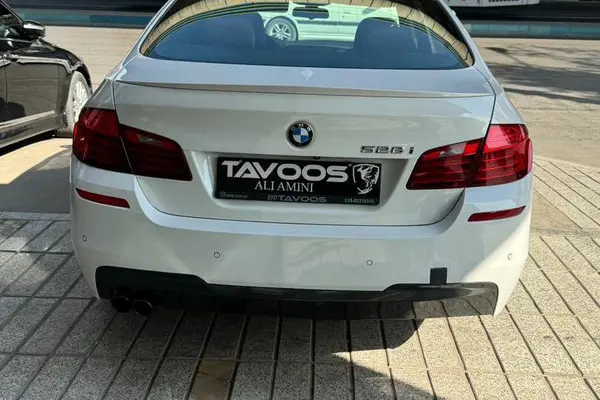 ب ام و، سری 5 سدان