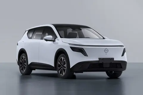 نیسان، NX8