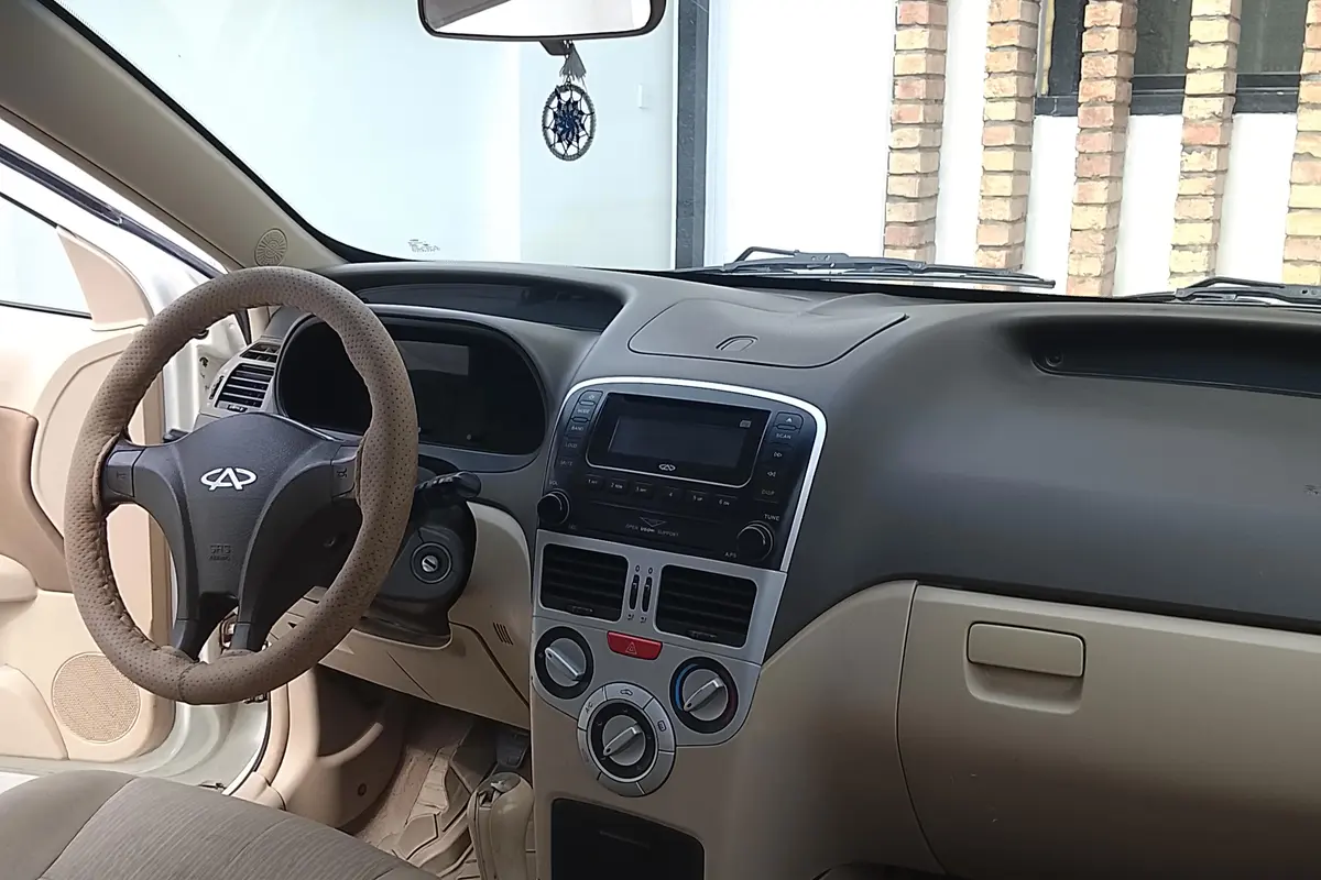 ام وی ام،  315هاچ بک