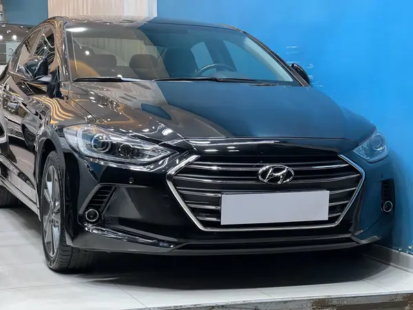 هیوندای، النترا