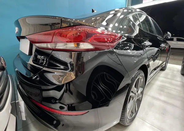 هیوندای، النترا