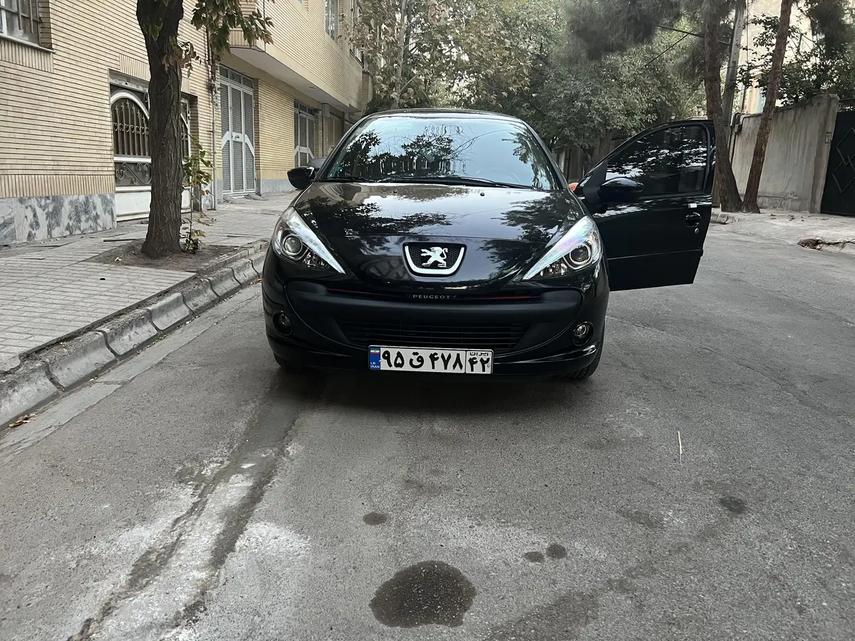 پژو،  207