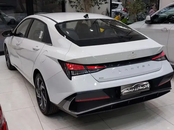 هیوندای، النترا