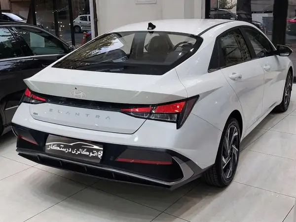 هیوندای، النترا