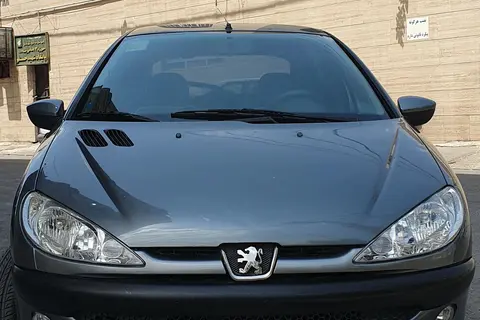 پژو، 206