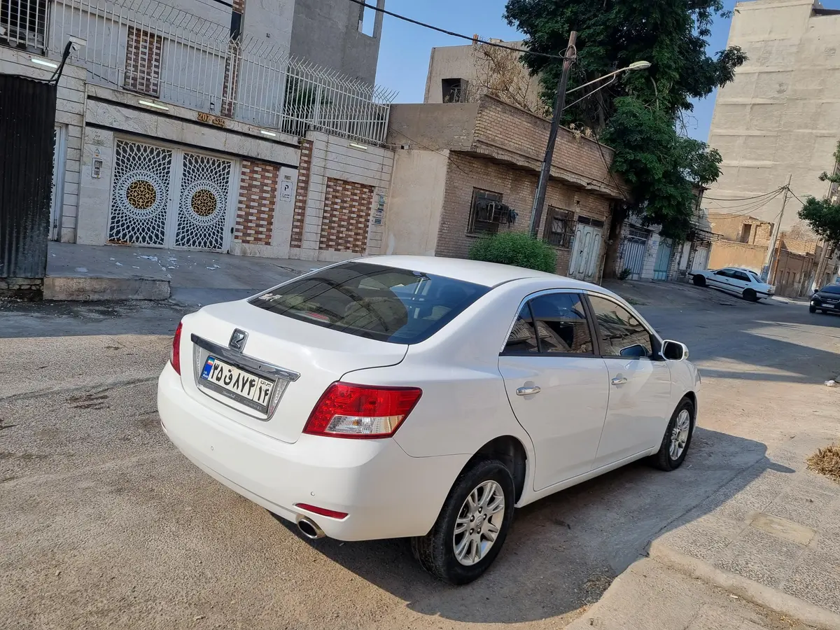 زوتی،  آریو