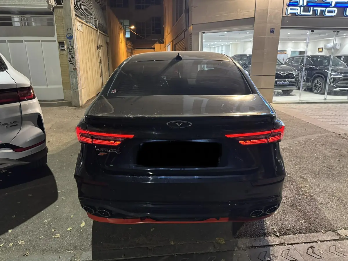 فونیکس،  آریزو 6 جی تی (Z6 GT)