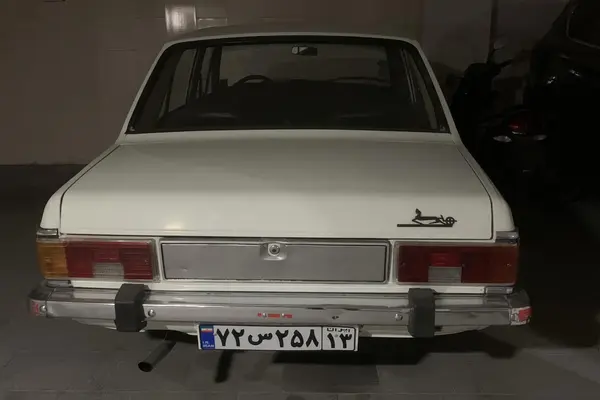 پیکان، سدان