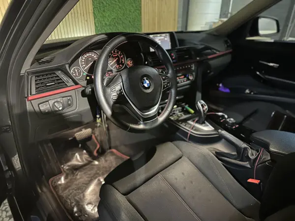 ب ام و، سری 3 سدان