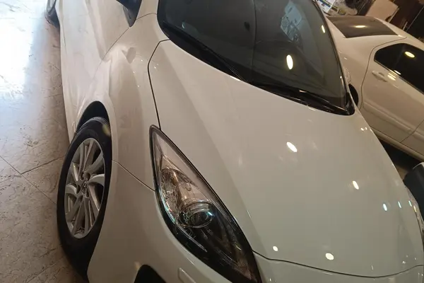 مزدا، 3 نیو صندوق دار