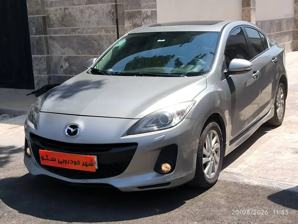 مزدا،  3 نیو صندوق دار