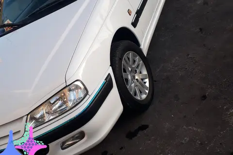 پژو، پارس