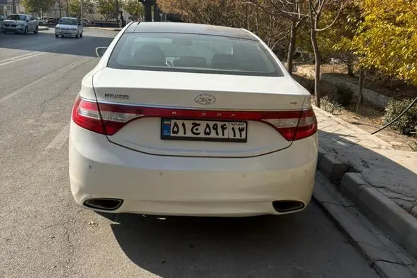 هیوندای، آزرا (گرنجور)