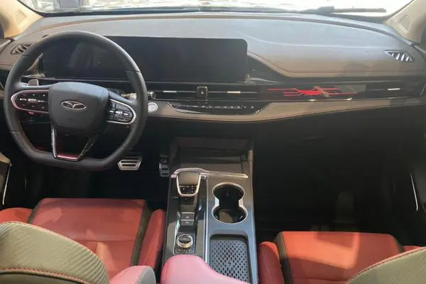 فونیکس، آریزو 6 جی تی (Z6 GT)