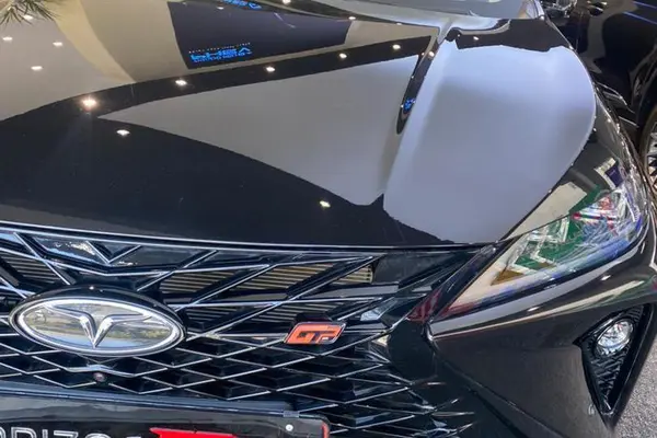 فونیکس، آریزو 6 جی تی (Z6 GT)