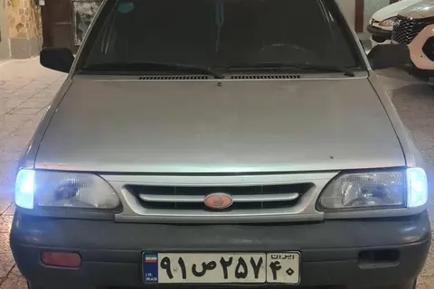 پراید، صندوق دار