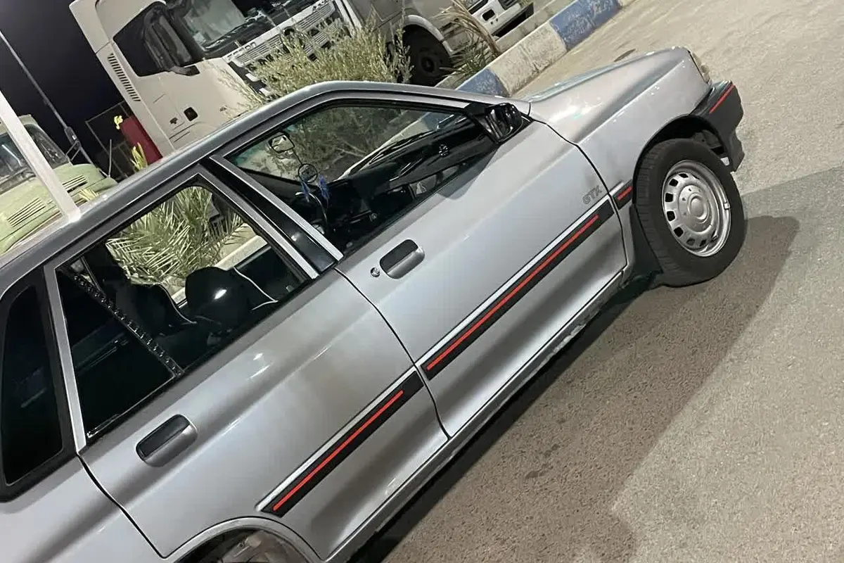 پراید،  صندوق دار