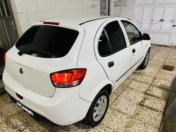 تیبا، هاچ بک