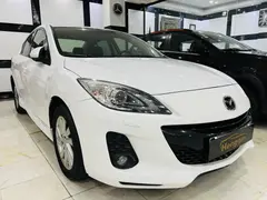 مزدا، 3 نیو صندوق دار