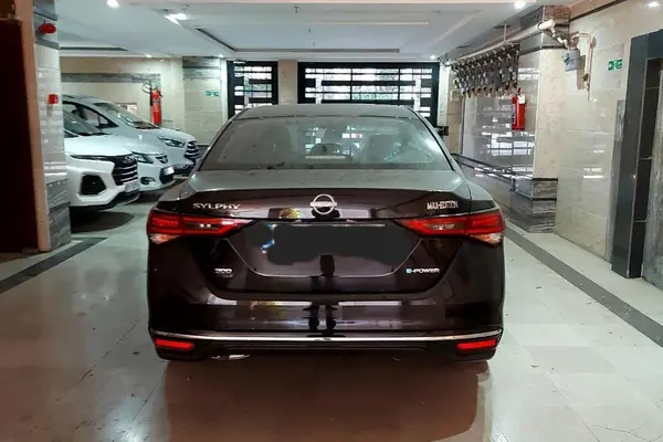 نیسان  سیلفی e-POWER