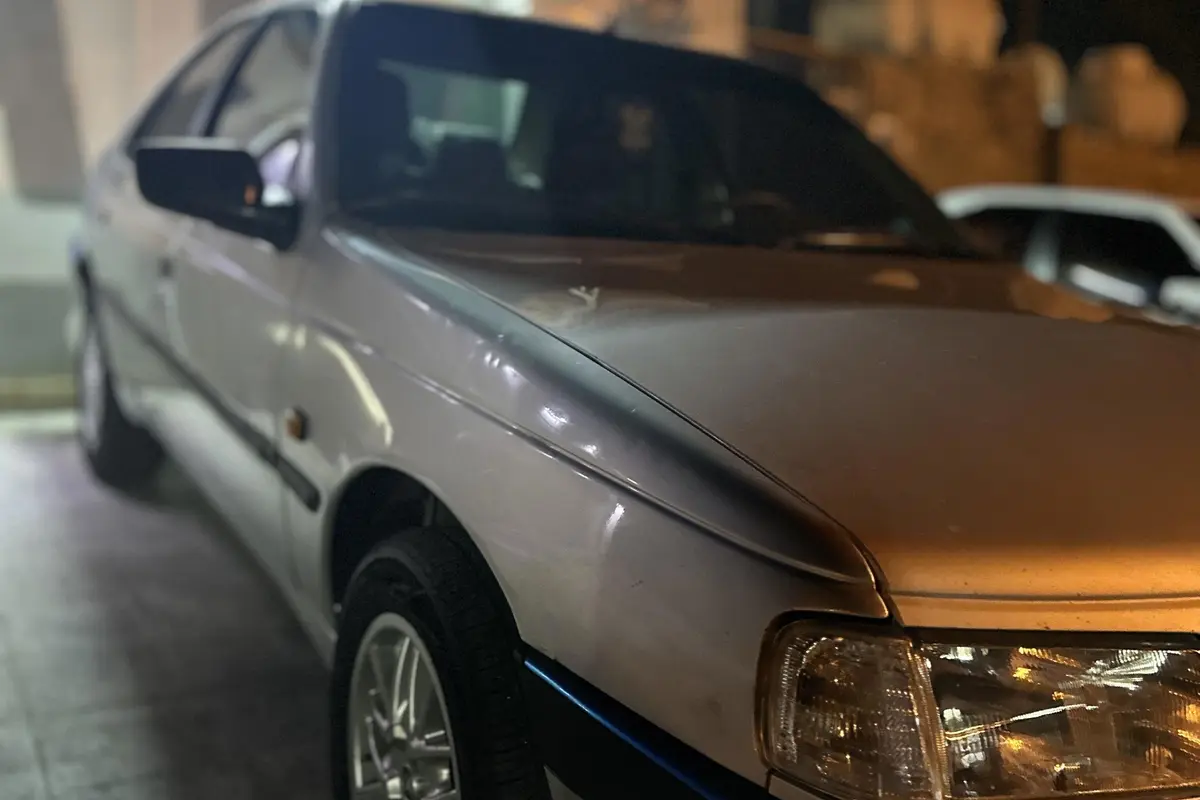 پژو،  405
