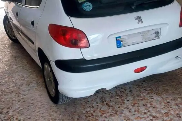 پژو  206