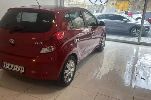 هیوندای، i20