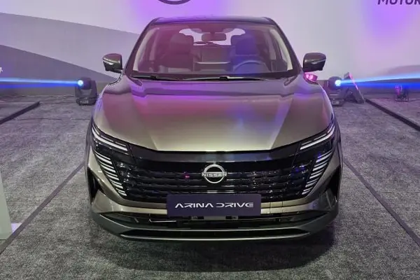 نیسان، قشقایی