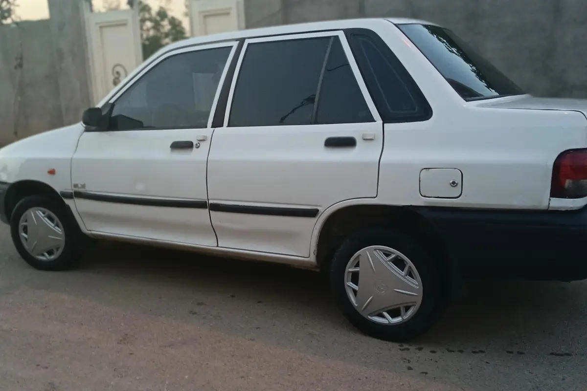 پراید  صندوق دار