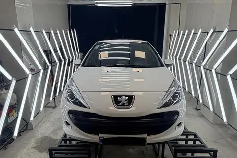 پژو، 207