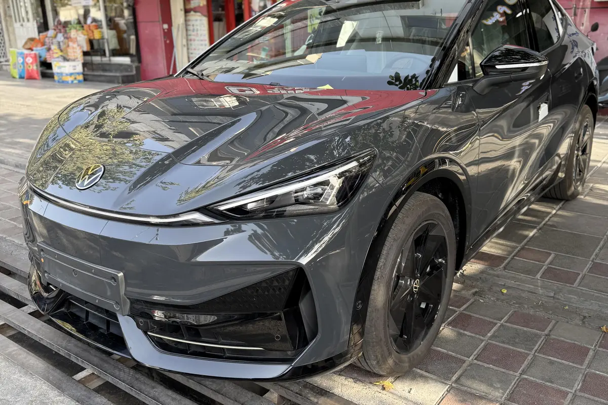فولکس،  آی دی یونیکس