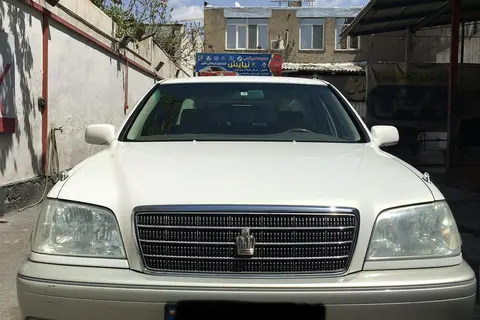 تویوتا، کراون