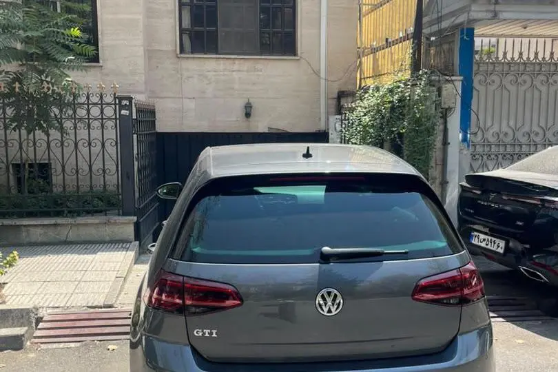 فولکس،  گلف