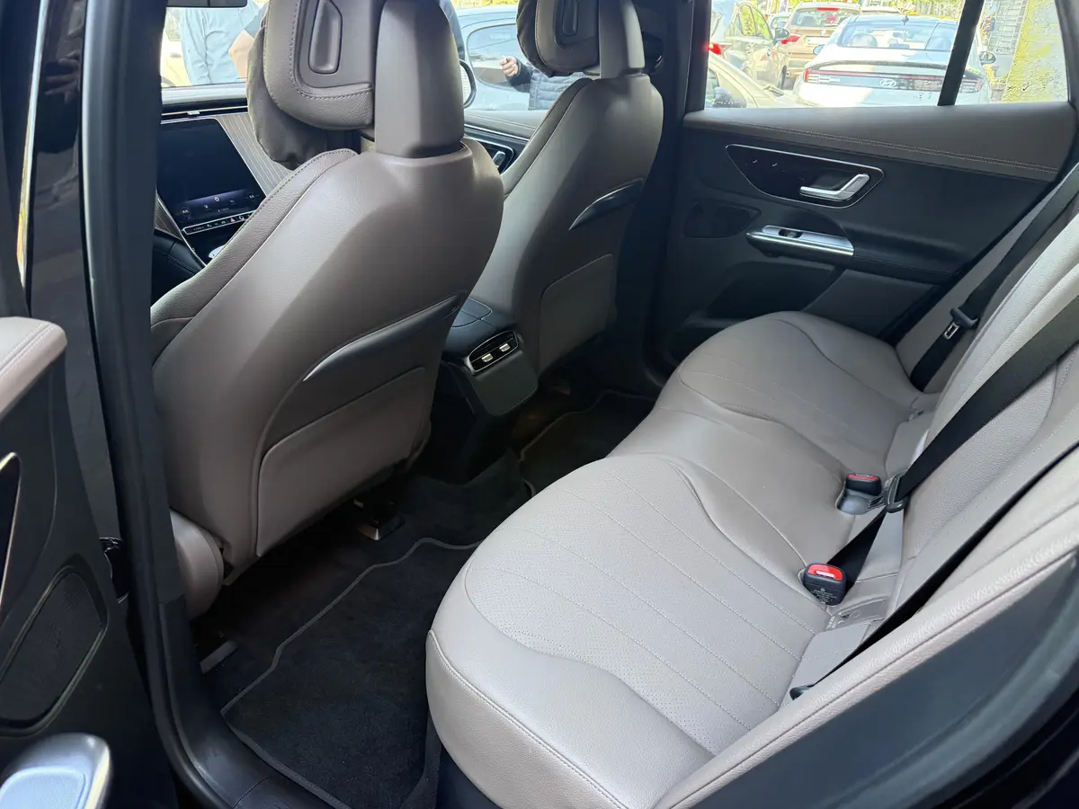 بنز،  EQE SUV