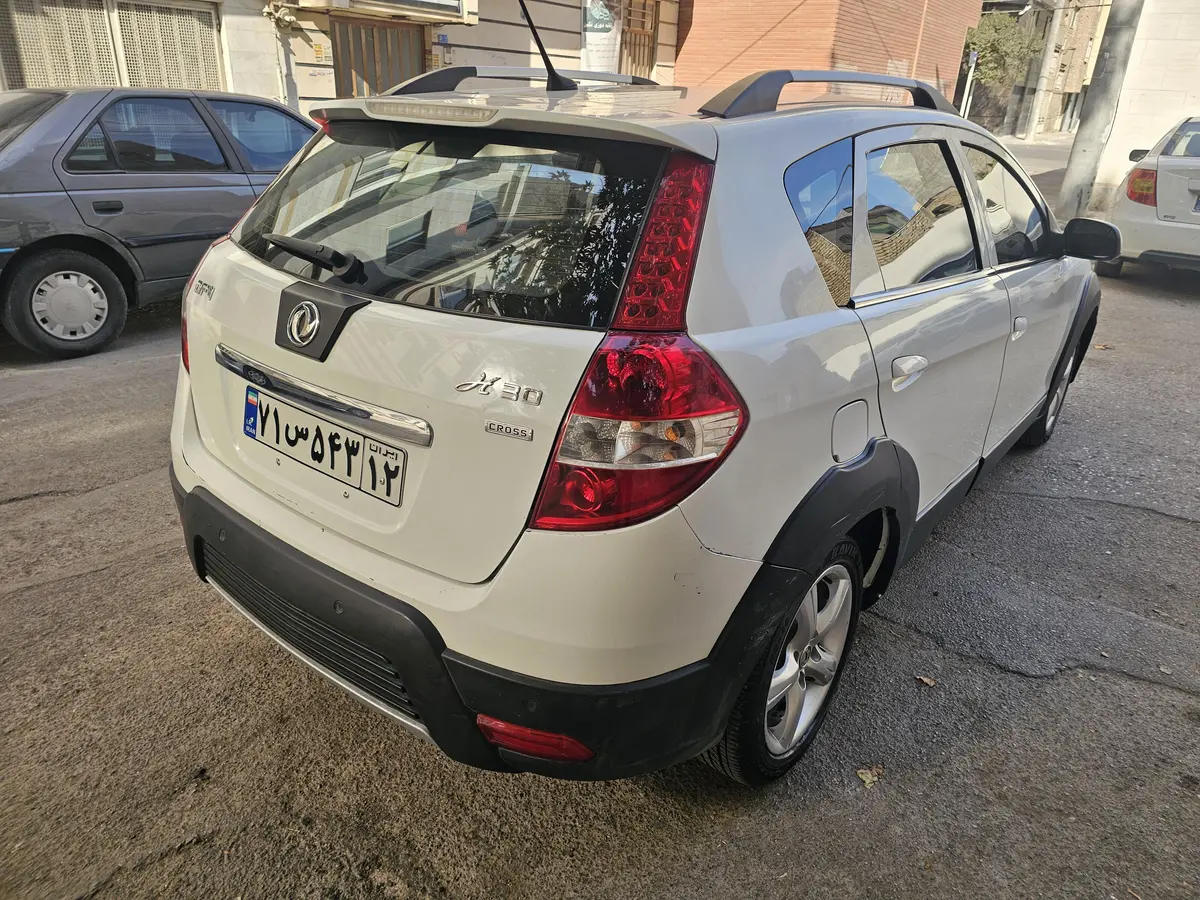 دانگ فنگ،  H30 کراس