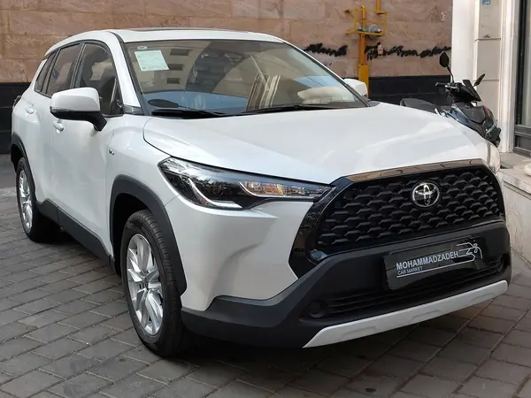 تویوتا، کرولا کراس هیبرید