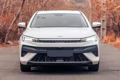 کی ام سی، J7