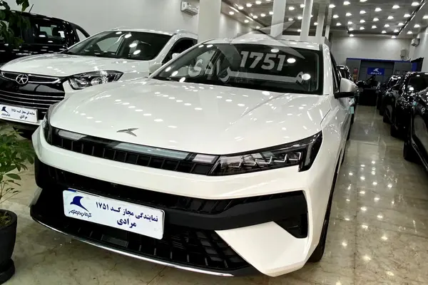 کی ام سی  J7