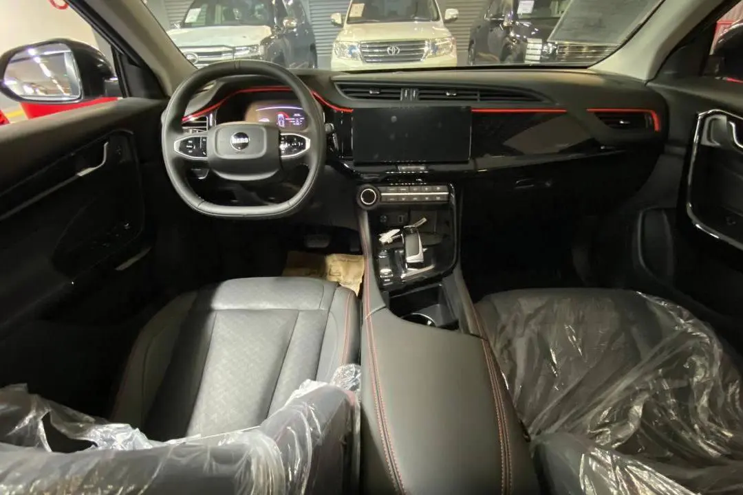 مارس،  C300