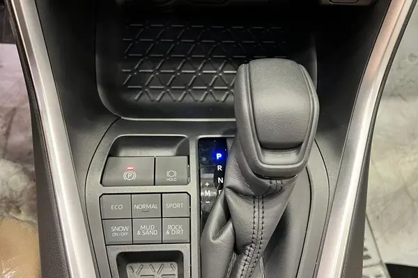 تویوتا، راوفور